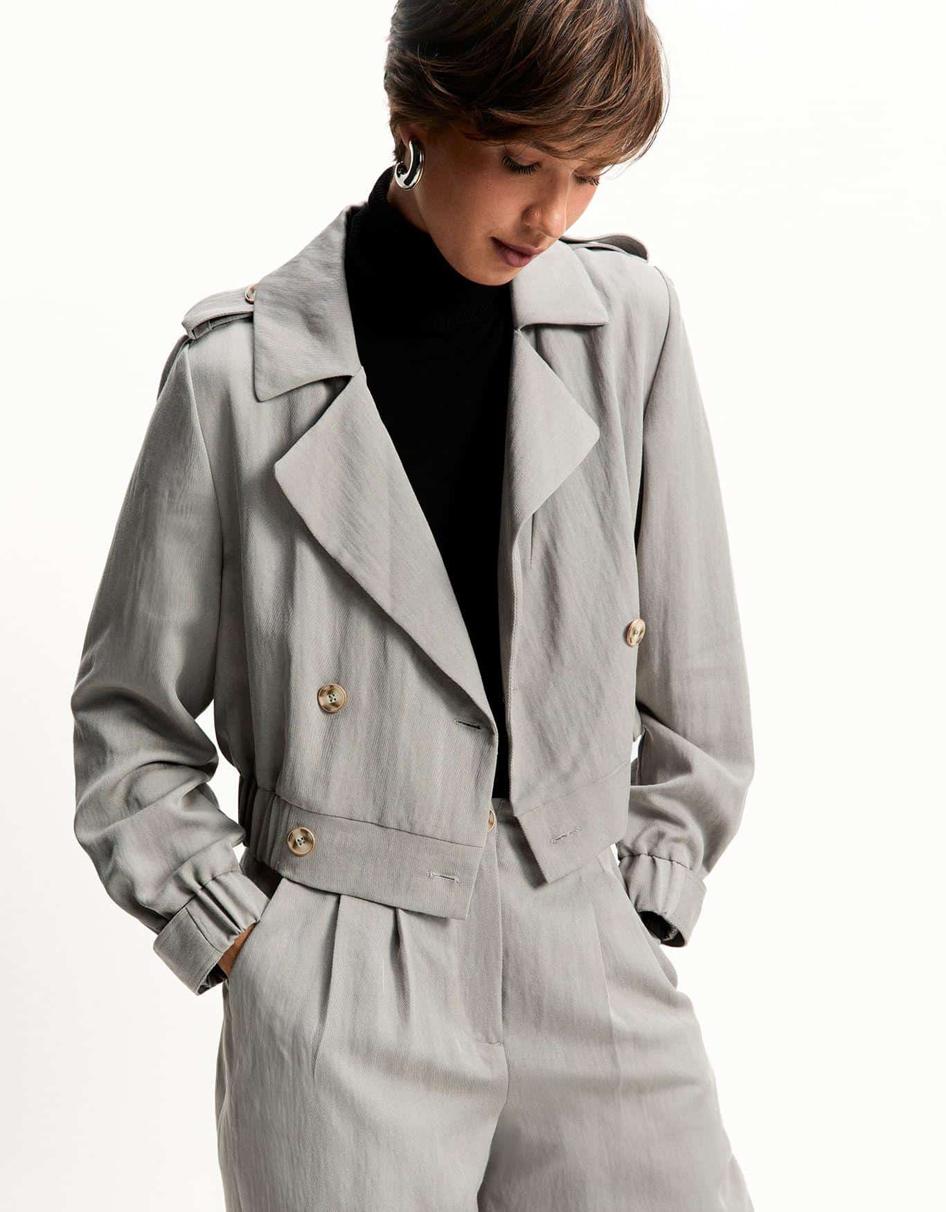 Jaqueta Curta Com Elástico