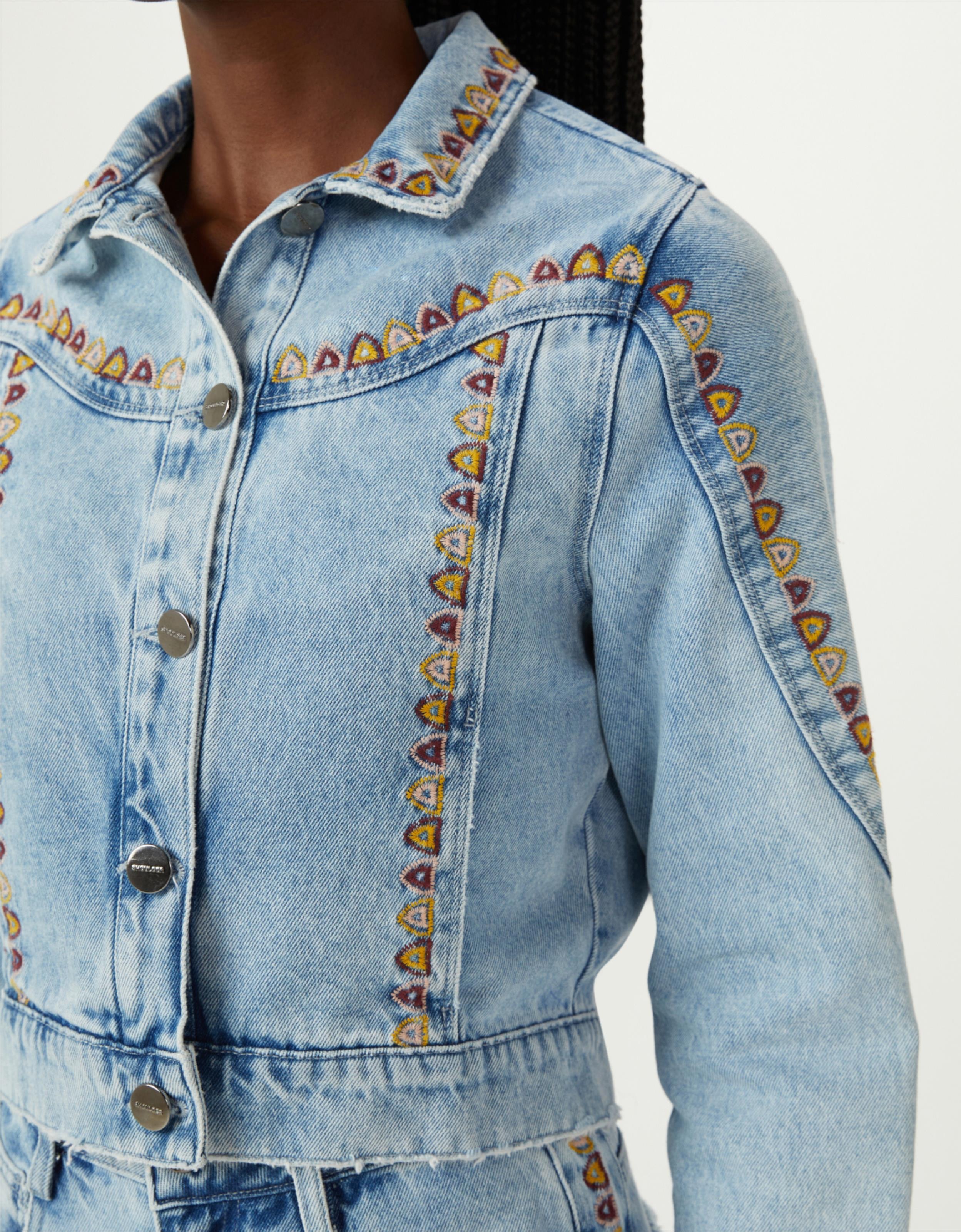 image_cf3e4273-92f3-4fa3-a7da-10c52844ae66