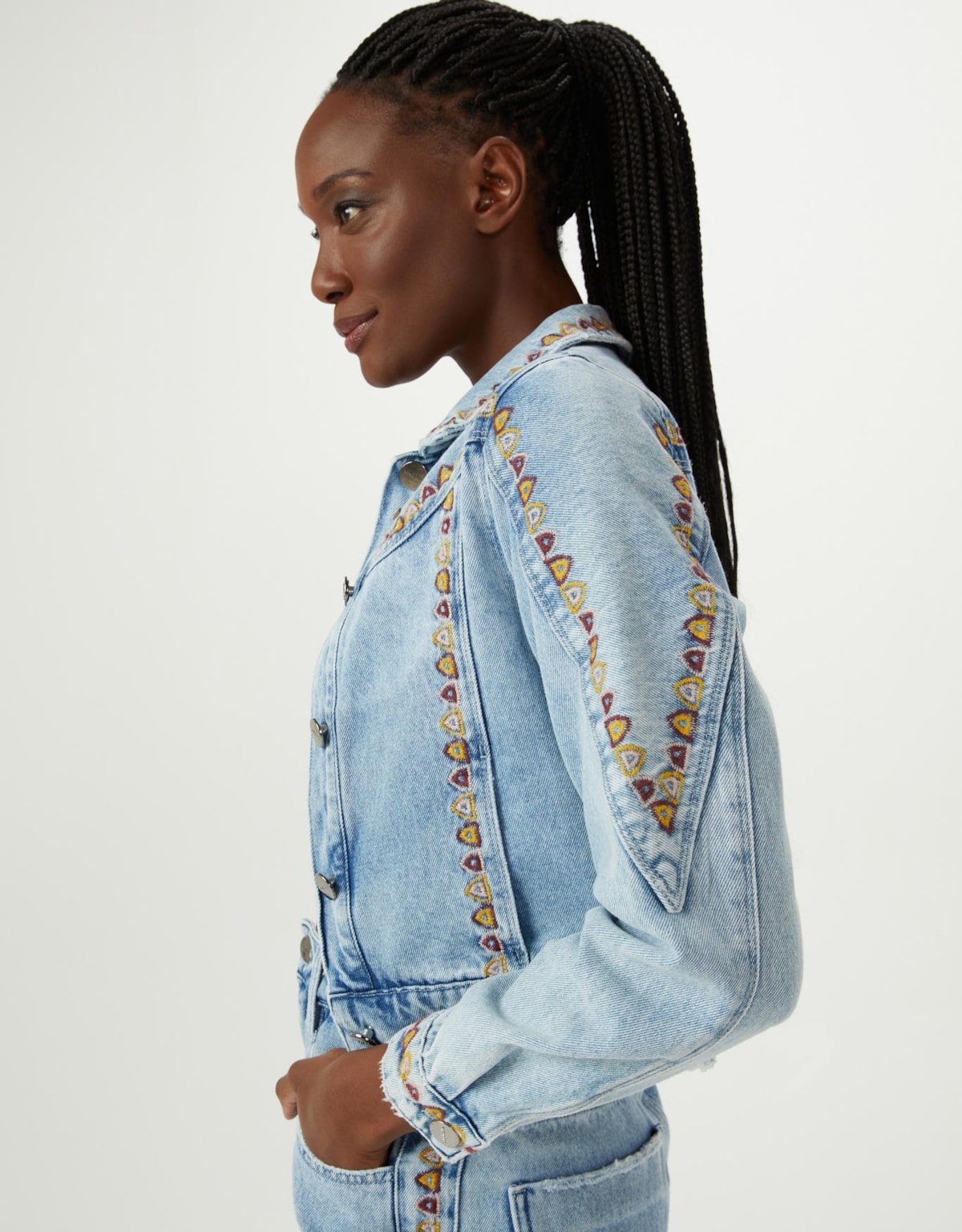 image_ae0e77eb-f112-41c9-a74e-de65b4b84c20