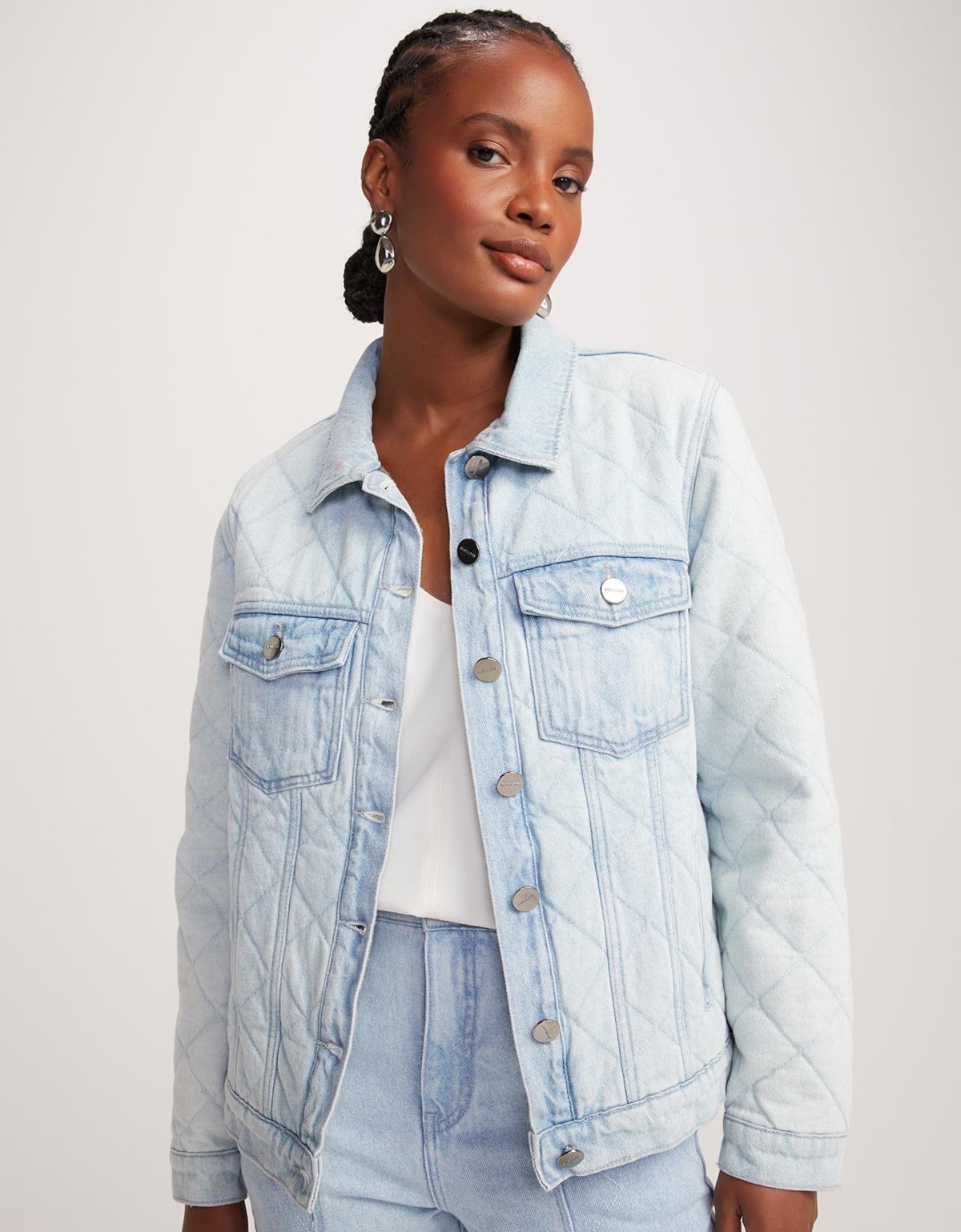 image_b5f39c77-3be3-45e2-8055-f810181f812d