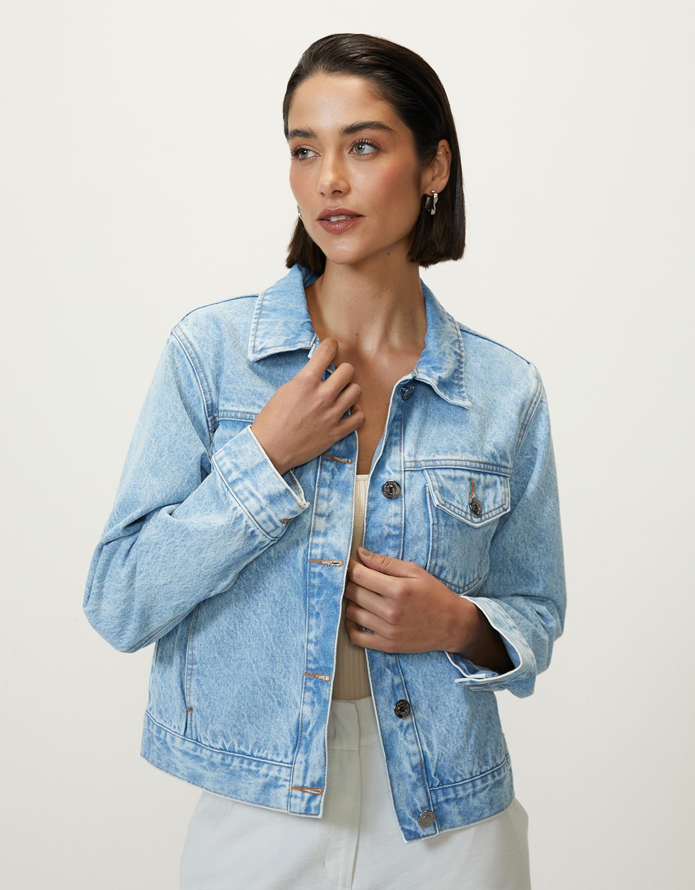 image_fb0c1c0d-a34e-4e59-b6be-fe1bf3d2a8e6