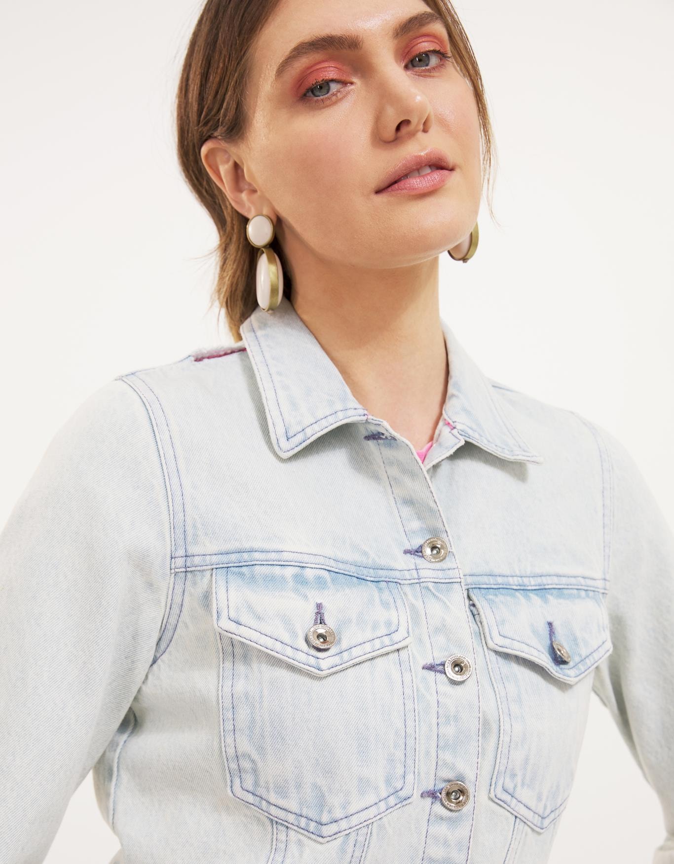 image_60a69e8f-a4d5-430b-9b97-051fa3459515