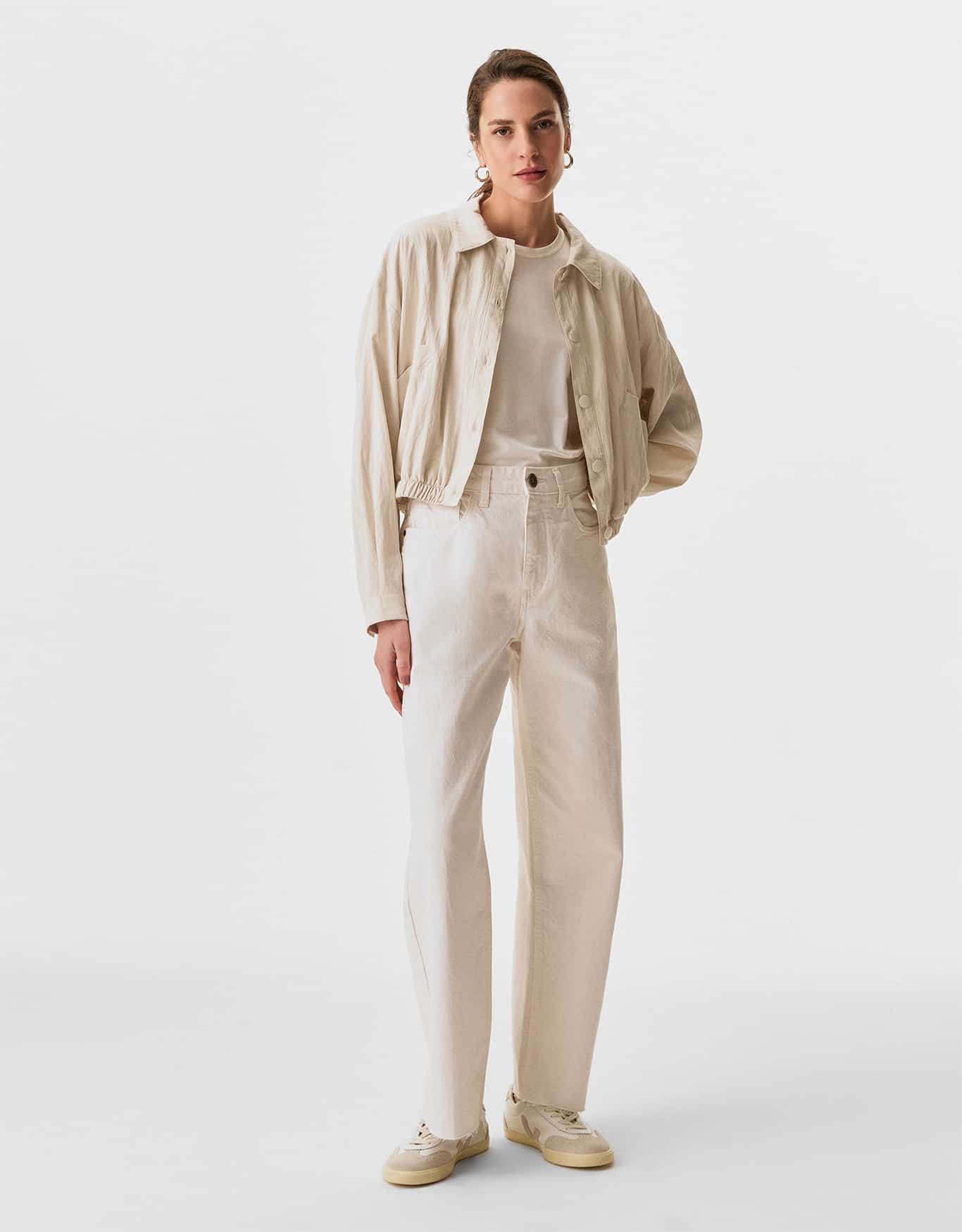 Jaqueta Leve Com Pregas