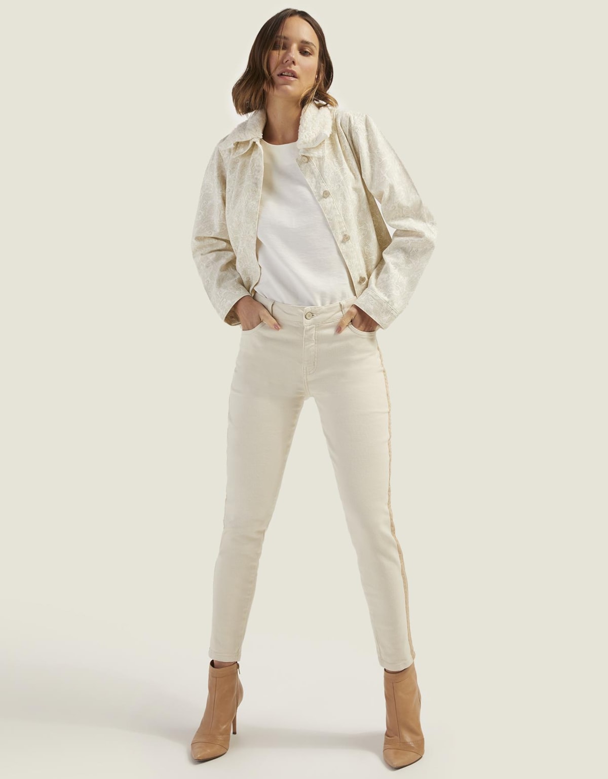 image_63c9eaee-6c1e-4938-b356-8656b84d94f9