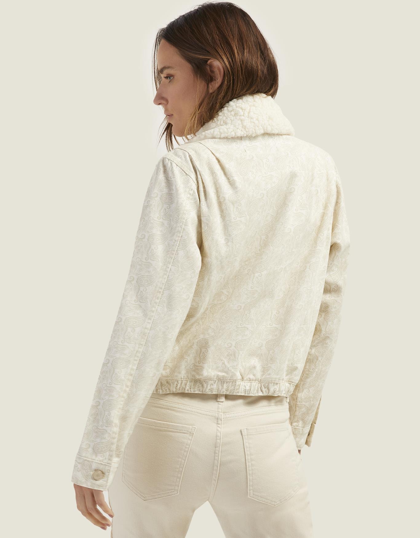 image_d1bb674b-5166-42e3-b244-59e0b64e1fb3