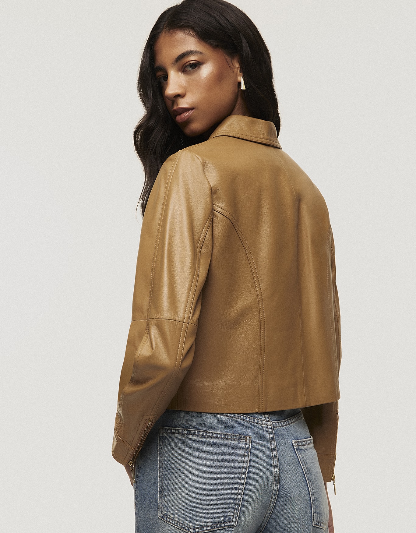 image_6c3e0d21-c10b-47b2-8613-4f6e4b3a7084