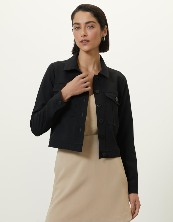 Shoulder — Jaqueta Vitória Preta