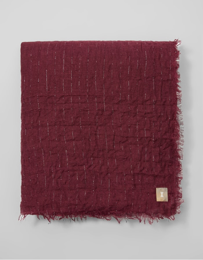 Shoulder — Lenço Leve Lurex Berry