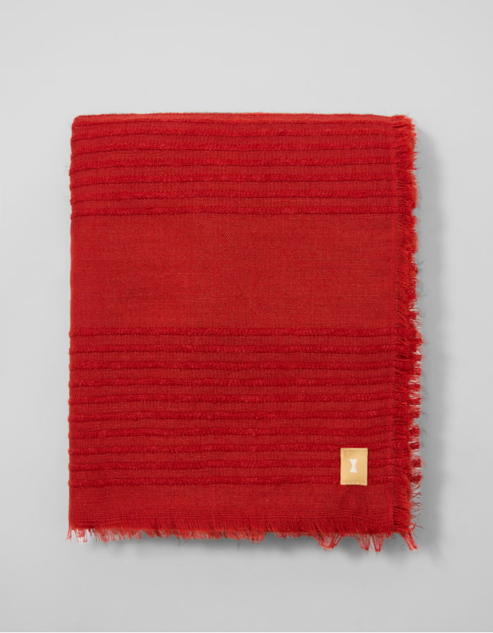 Shoulder — Lenço Leve Tramado Vermelho Terra