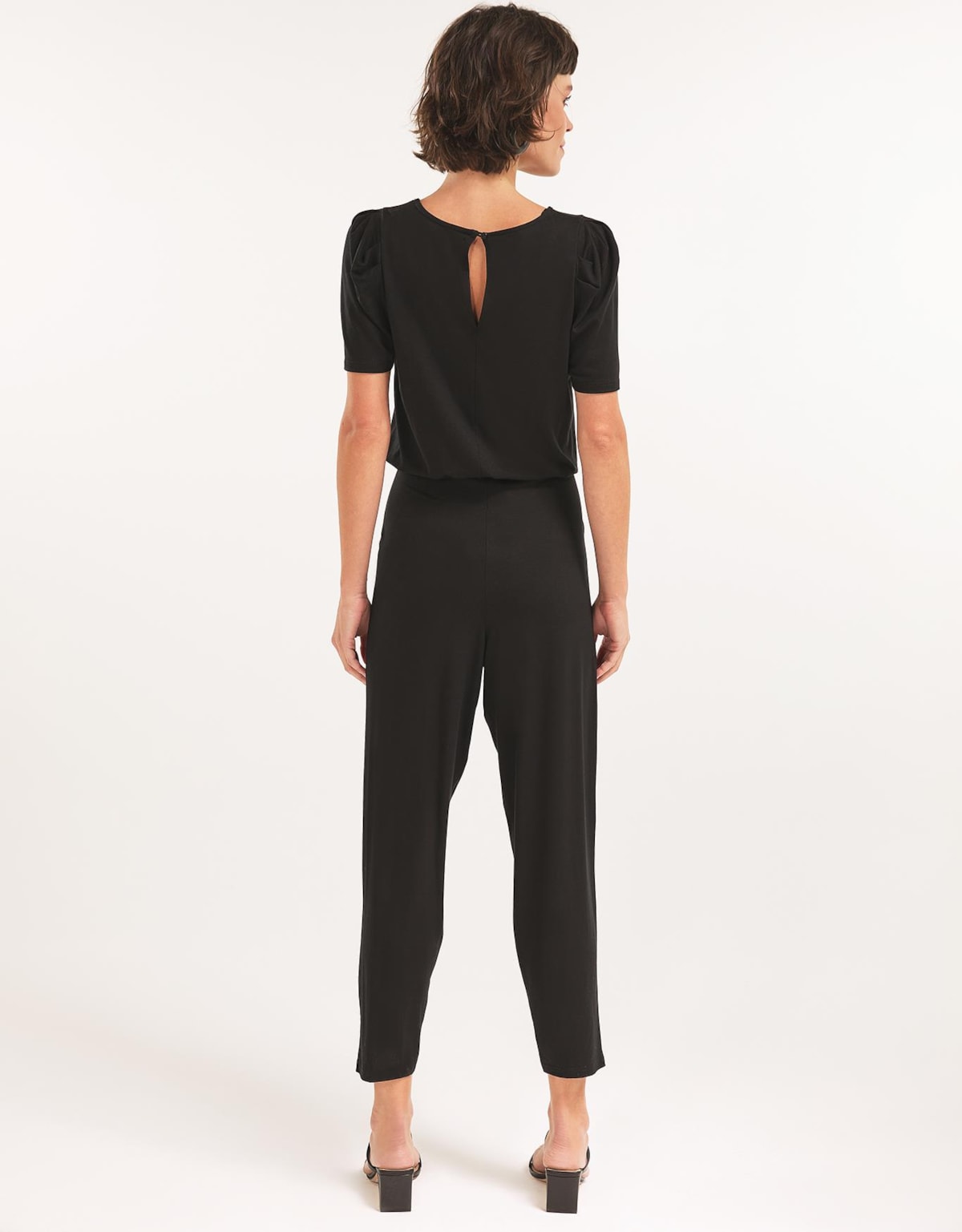 image_4b427eea-882f-4f1e-860b-415257a619c8