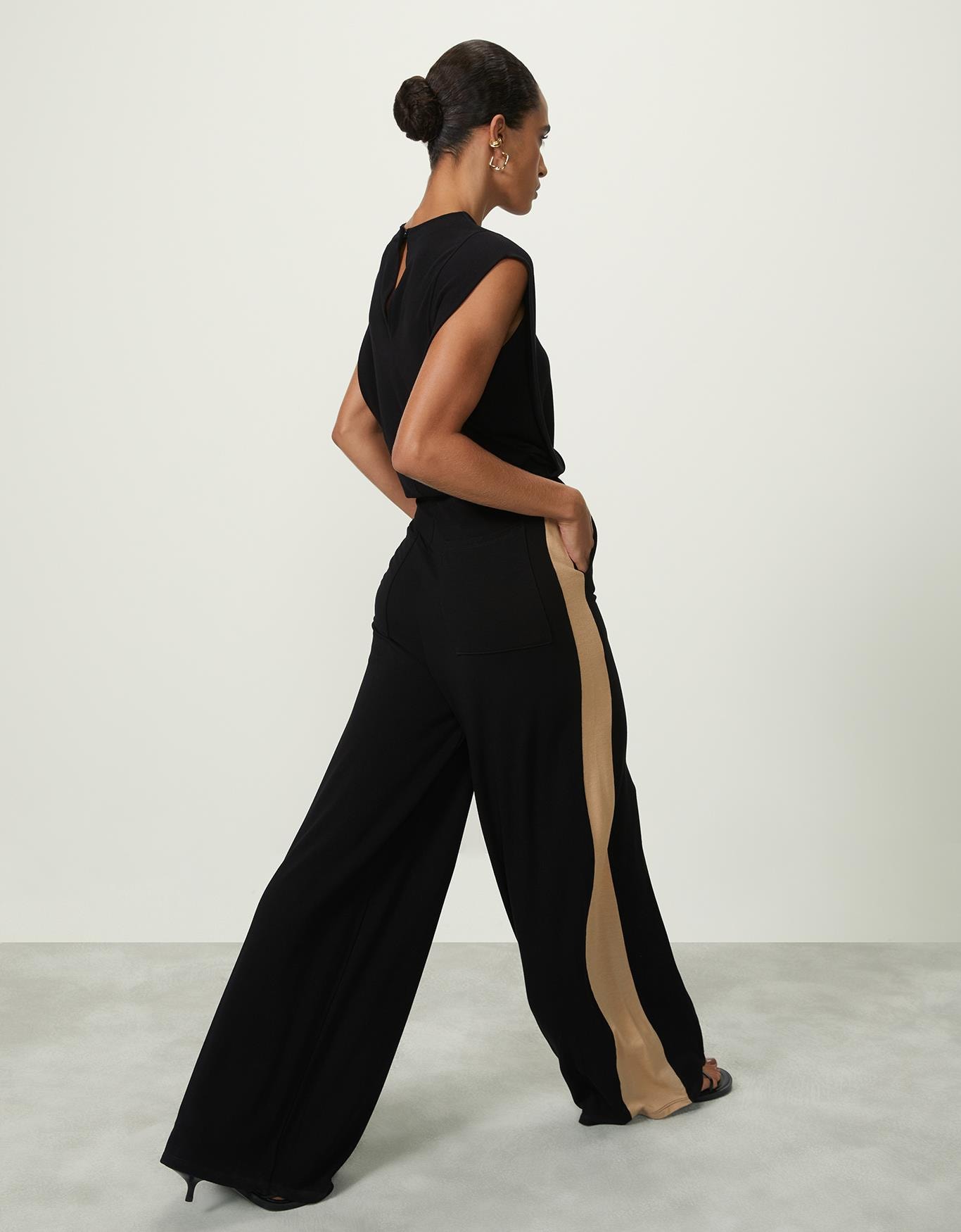 image_07fedb8a-6c99-4b88-ae62-2bf3202af81d