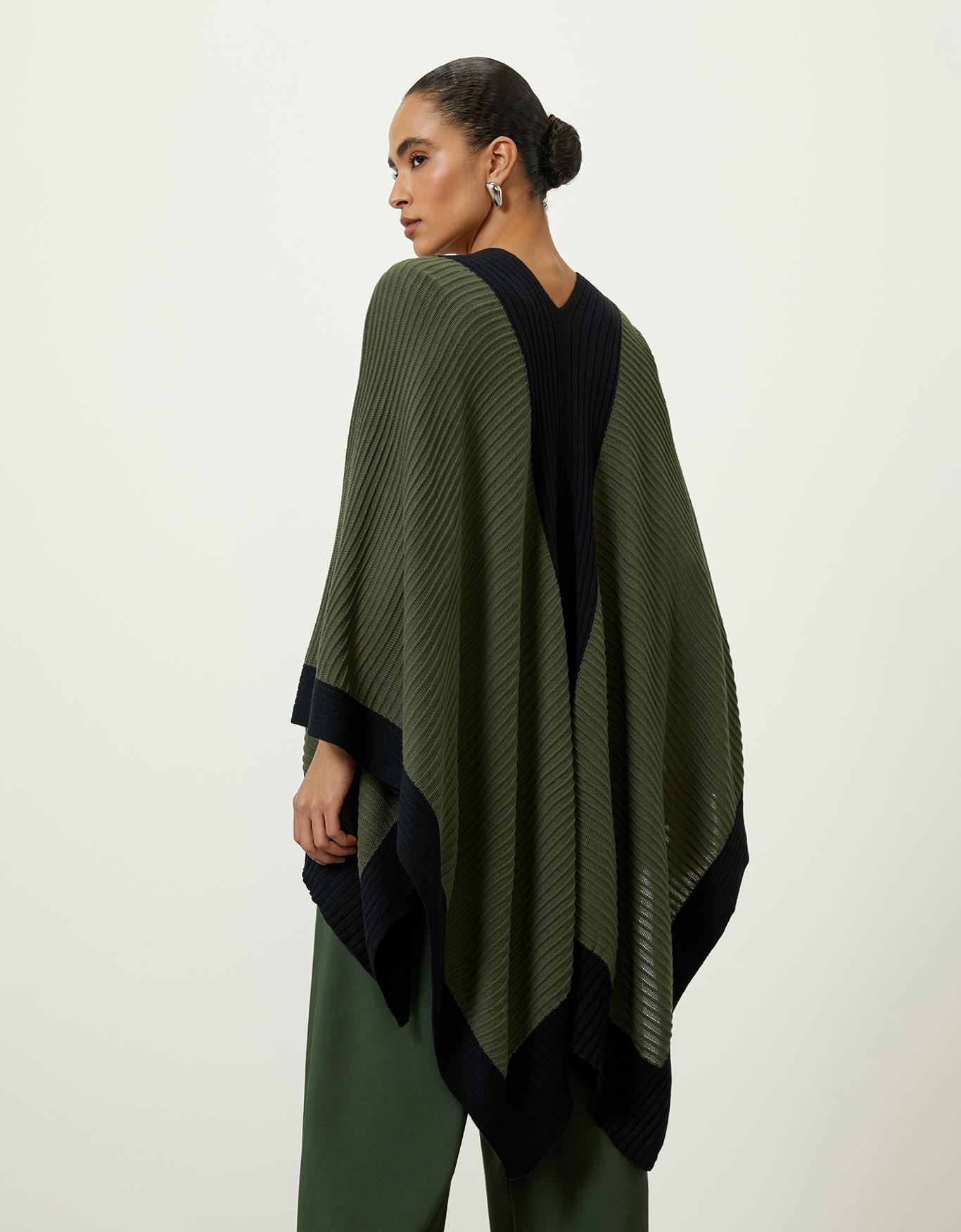 image_8e100ff2-f17f-46fc-86a2-17d627a3e87b