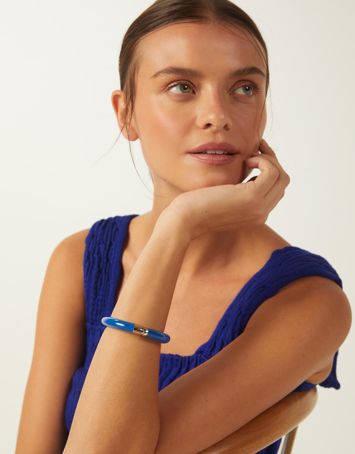 image_b47e678a-489e-49b5-85f2-e94048d3f9a7