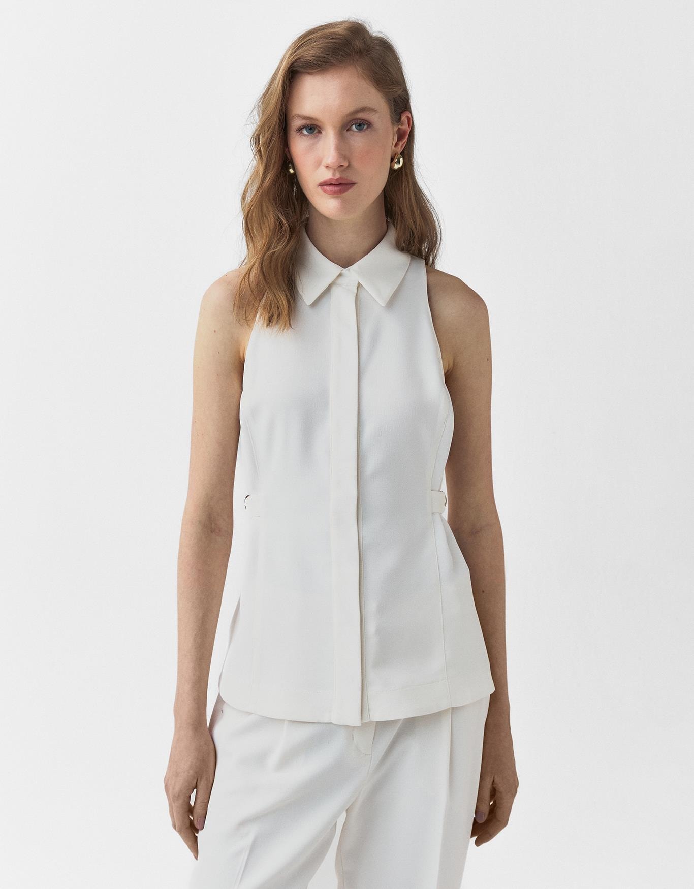 Regata Acinturada Recortes