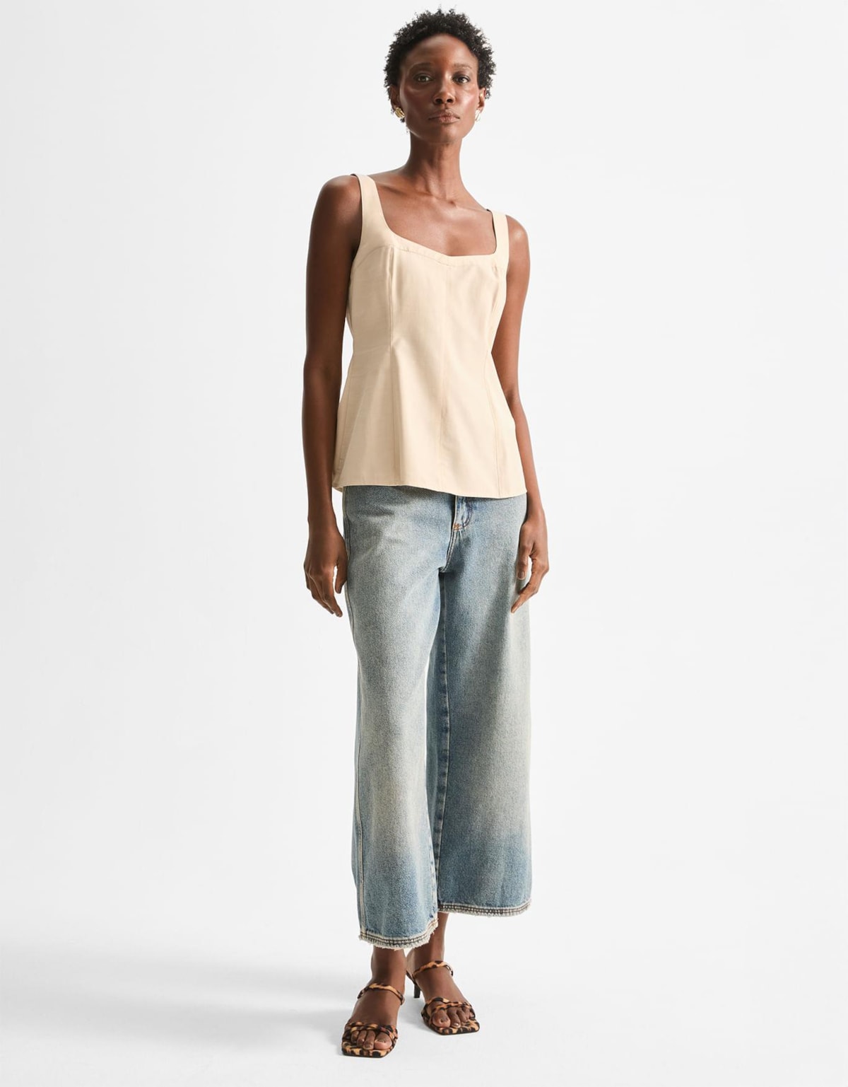 image_e6c333fa-66d8-4880-bc7c-3565946cca15