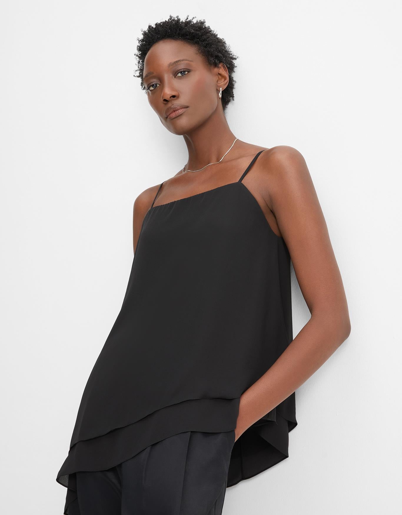 Regata Ampla Assimétrica Preta