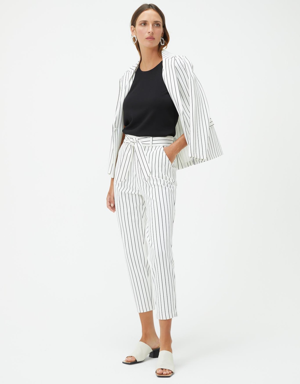 image_fc8fa84e-8d2a-4470-bf69-405158a5bbca