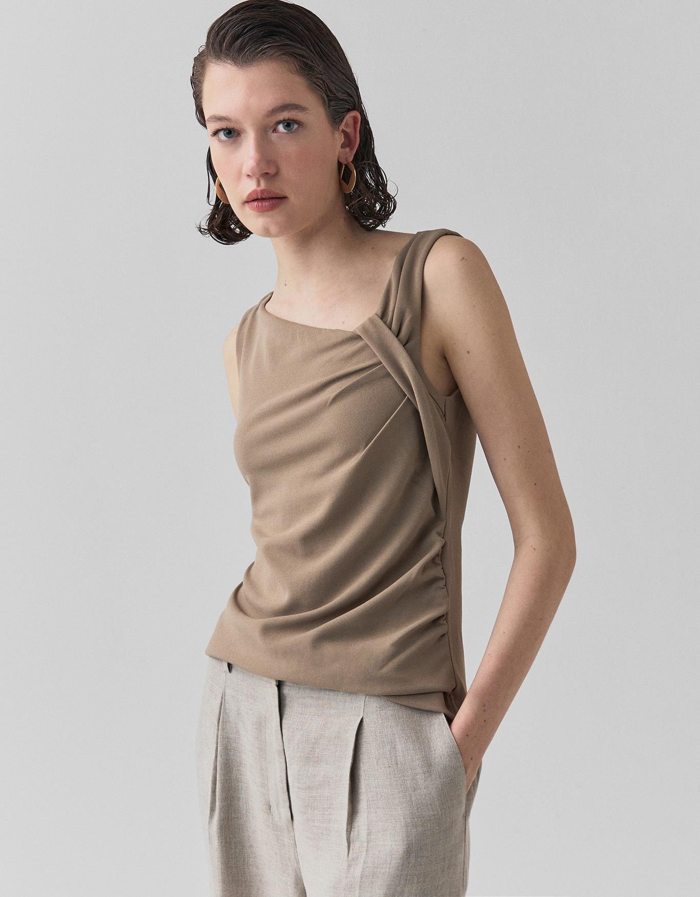 image_c624422b-3803-45d9-8d74-ad31aacec2cc