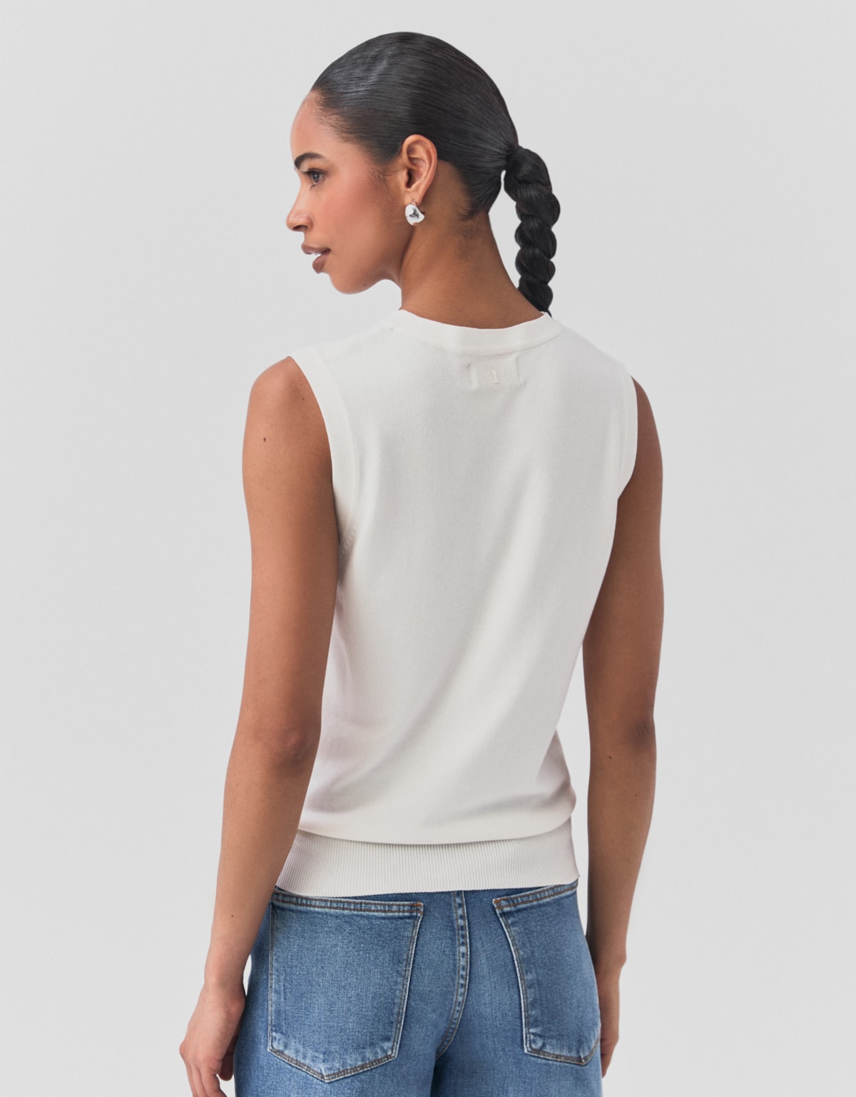 image_c7a381e4-766a-44b8-b603-07c4e46dda7e