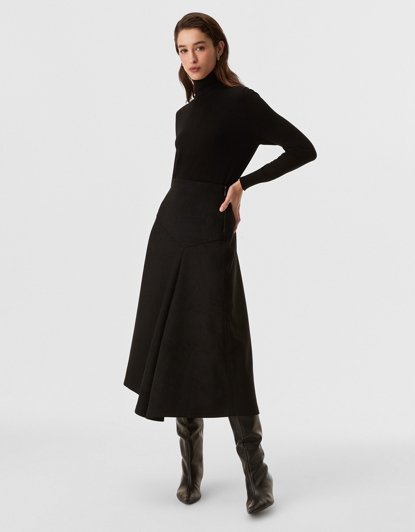 Saia Assimetrica Suede