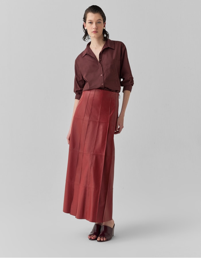 Shoulder — Saia Couro Pregas Terra