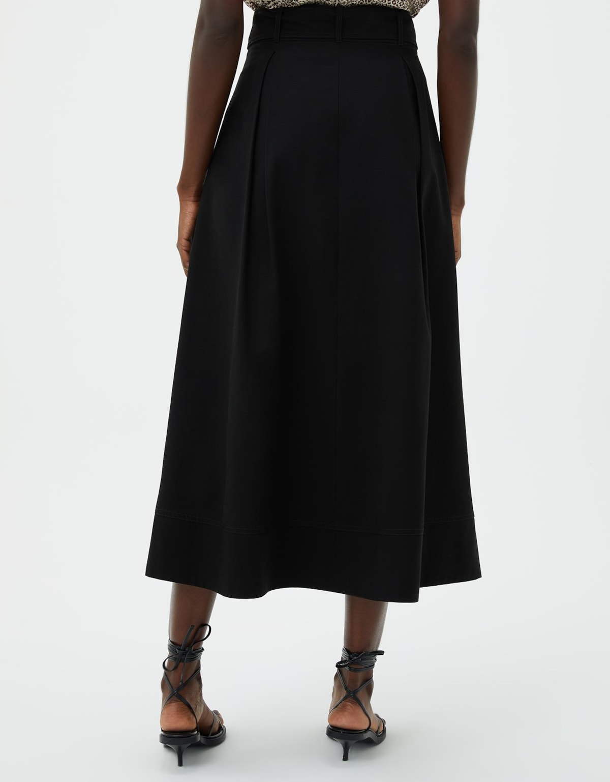 image_cb4a56d4-d926-462c-a6cc-7f1aeda99890