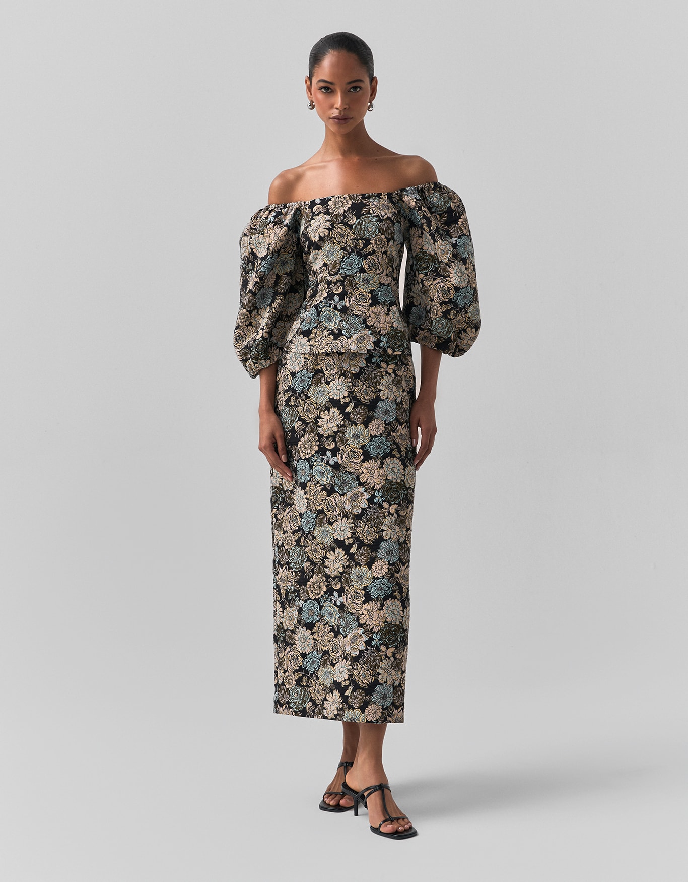 Saia Flores Leves Jacquard