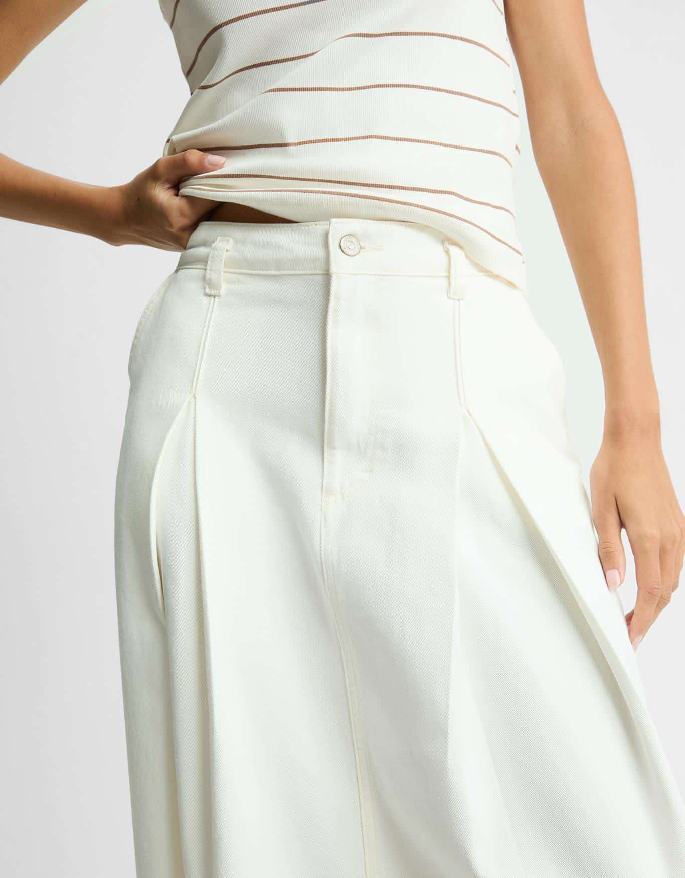 Saia Midi com Pregas