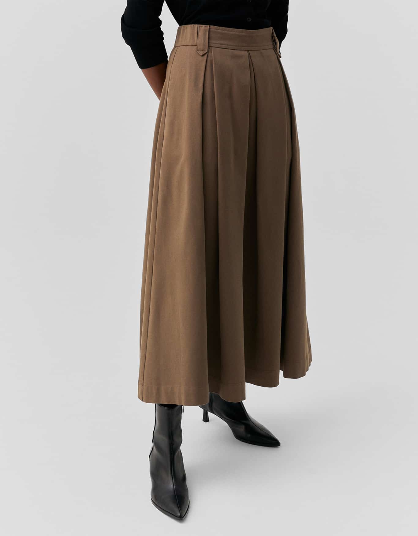 Saia Midi Estruturada Fumê