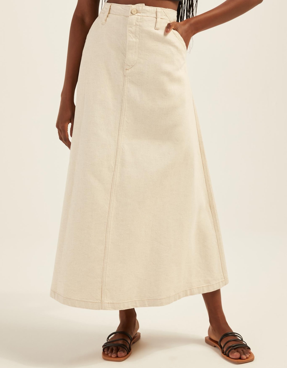 image_e1c77d13-3913-448a-8747-b53c45847f8c