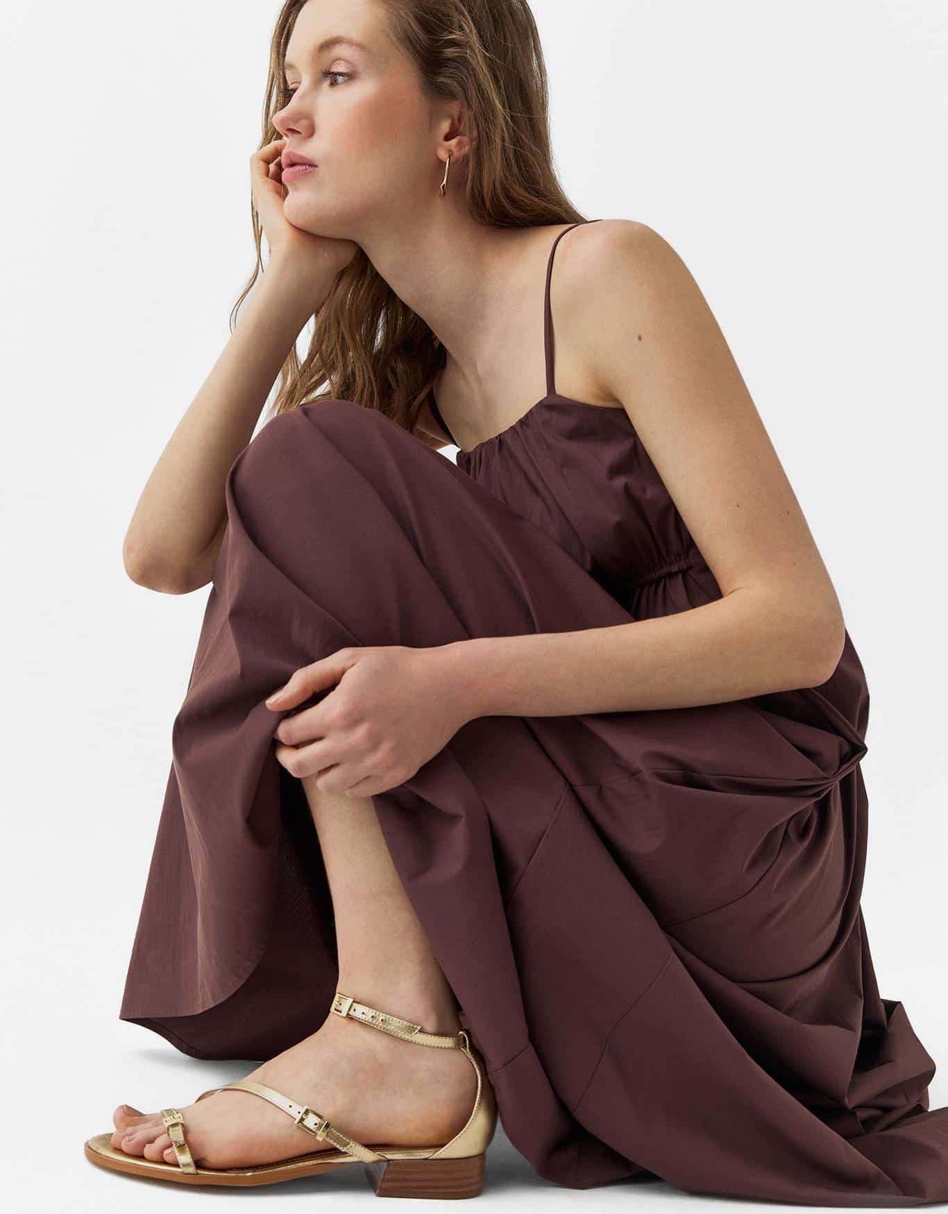 Sandália Salto Médio Dourada