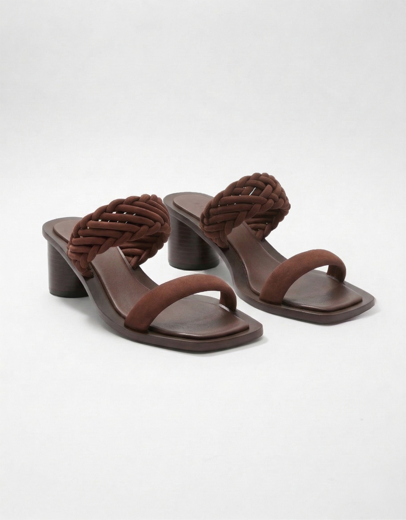 image_51e4adfc-0b2d-4f9d-b3ca-11b110cb57a3