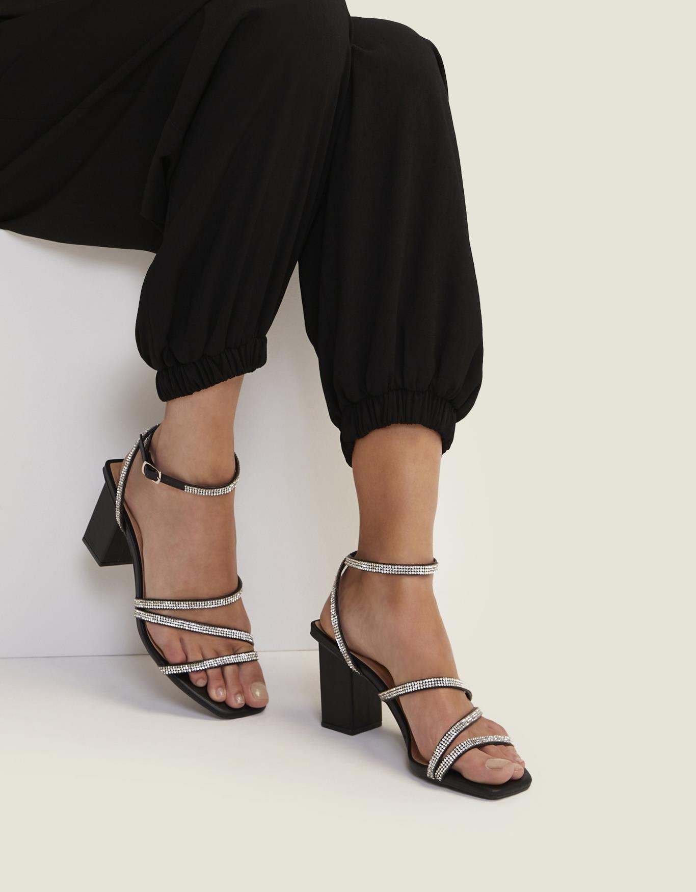 image_cb3803a5-2a10-4b75-ac34-ecde01c64bf8