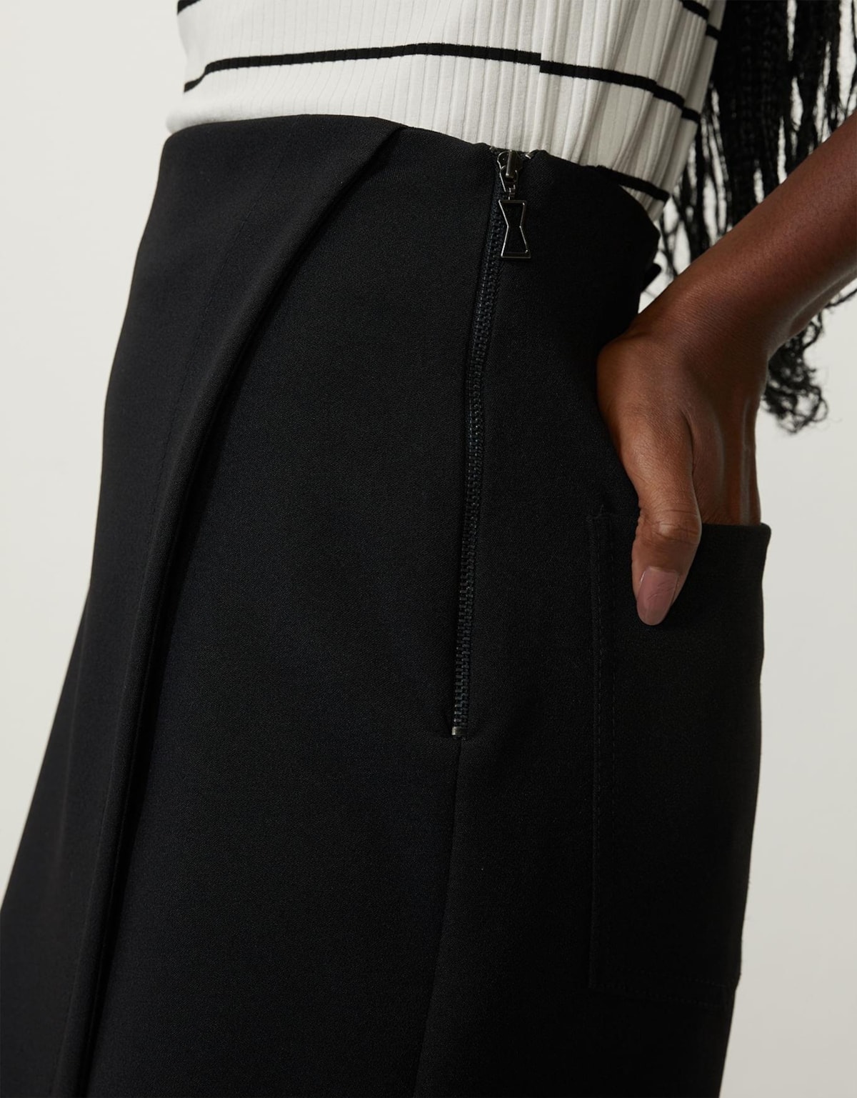 image_c885b7d2-4e57-4e98-bc30-6576d8c3b50d