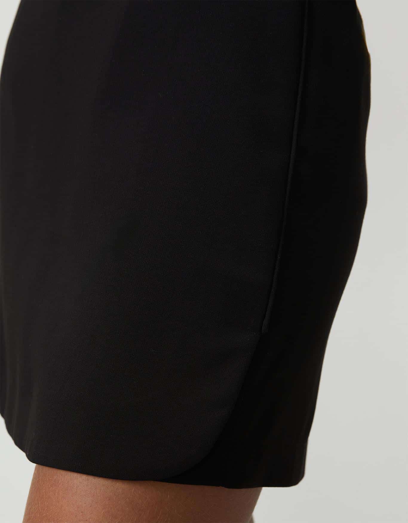 Short-Saia Preto