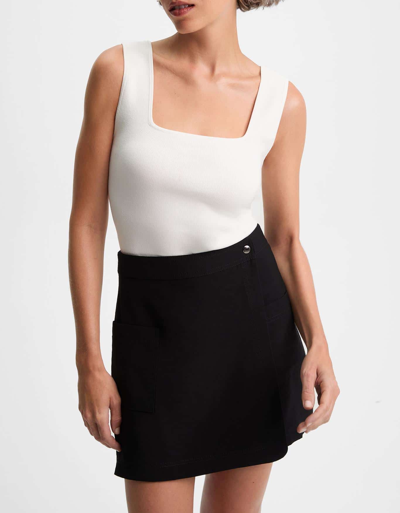 Short-Saia Transpassado Bolsos