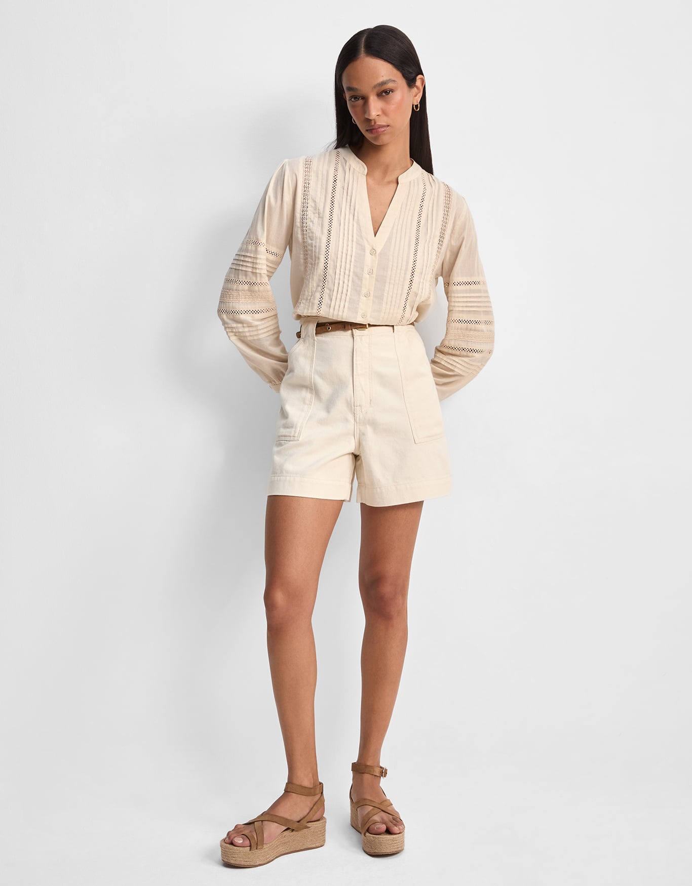 Shorts Bolsos Frontais