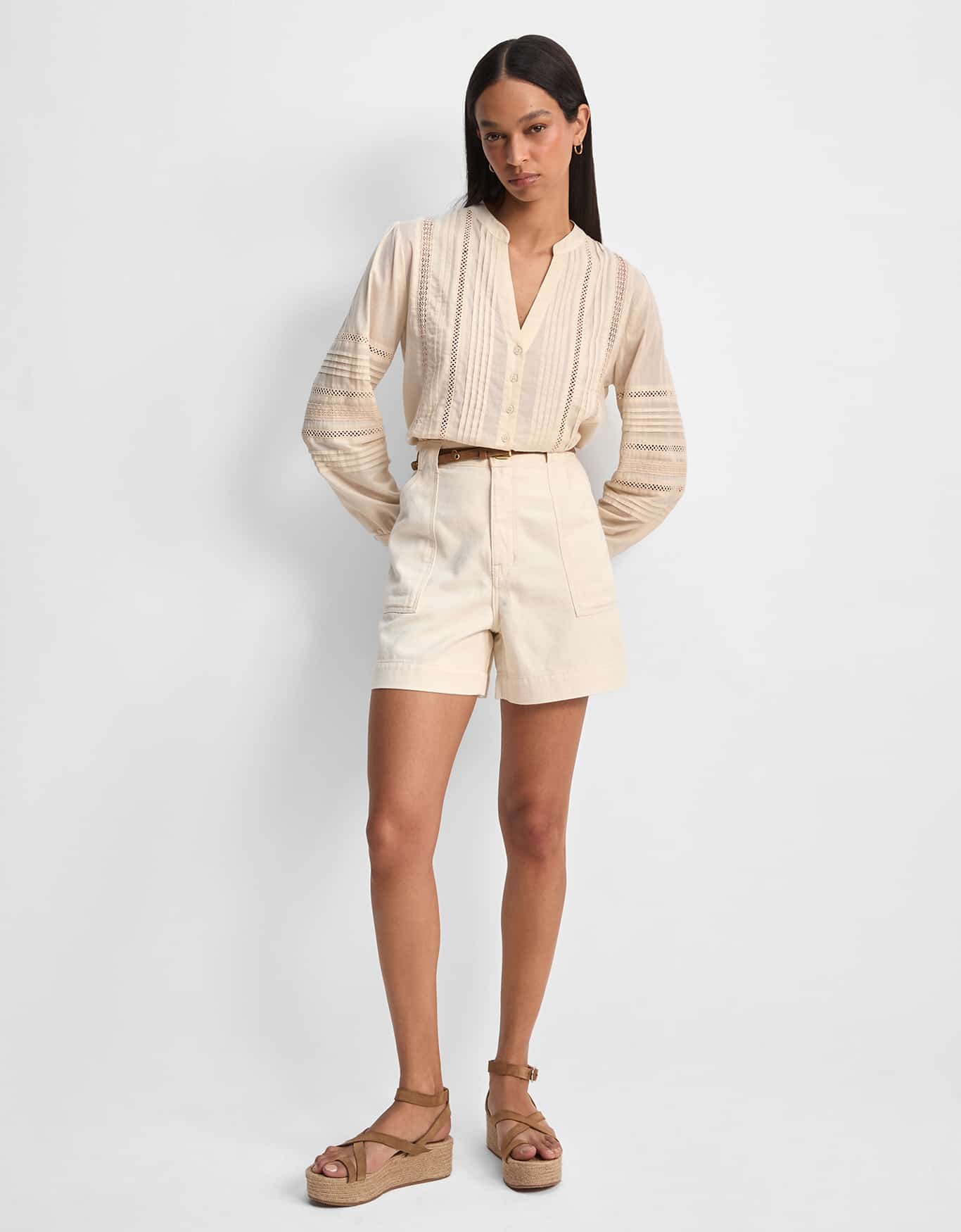 Shorts Bolsos Frontais