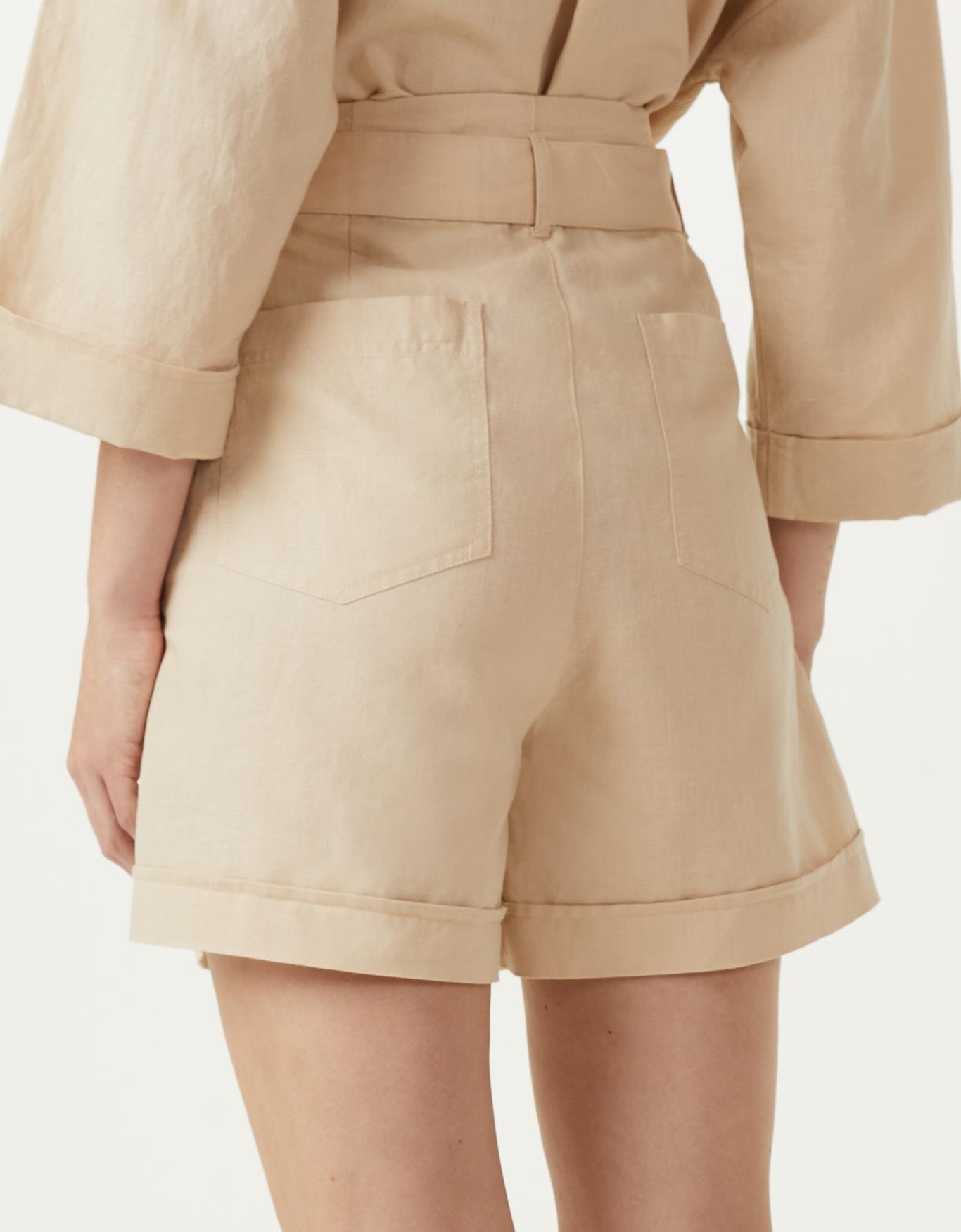 image_ba216a01-f6cd-4753-93b1-27efedfd6450