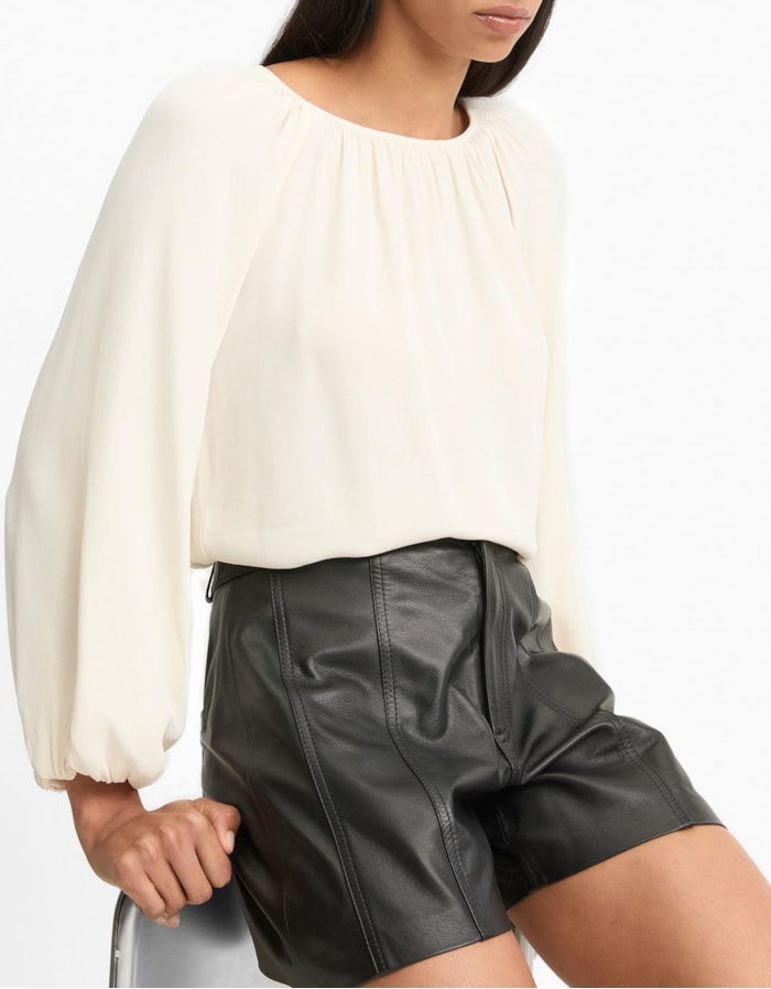Shorts Couro