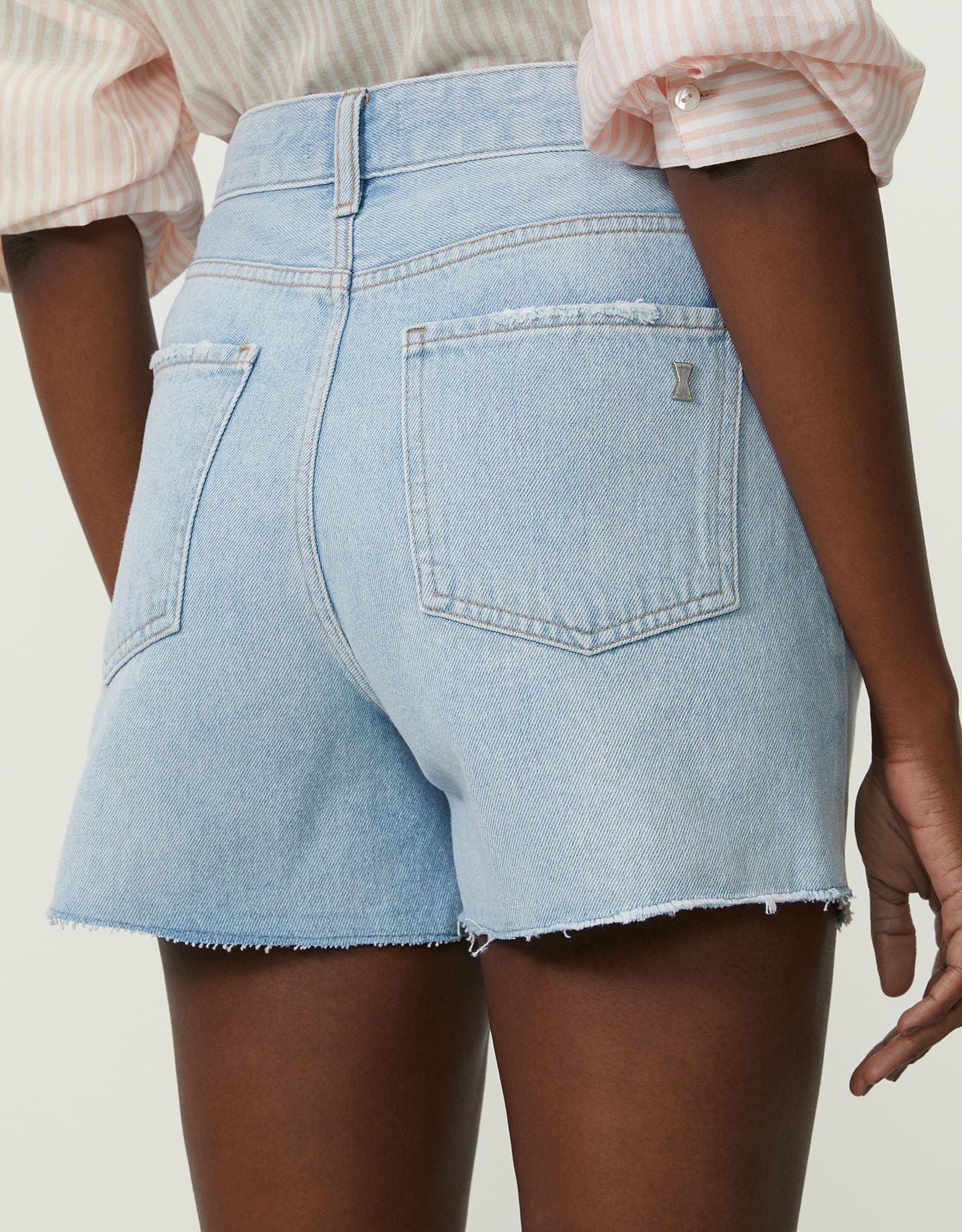 image_fe0b1e40-1ab7-4d6e-9143-666e26dd0be7