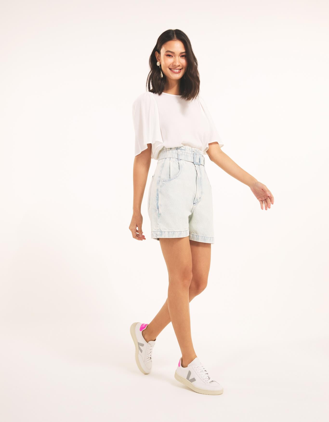 image_b4f7fc0e-49b8-40d6-a71f-01e71454c30e