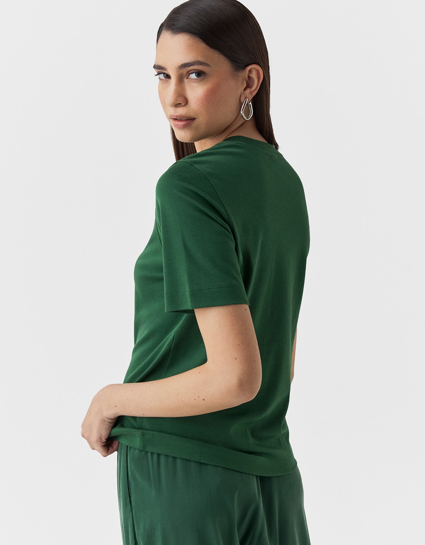 image_8f381d42-abc9-4f80-916d-760246db7607