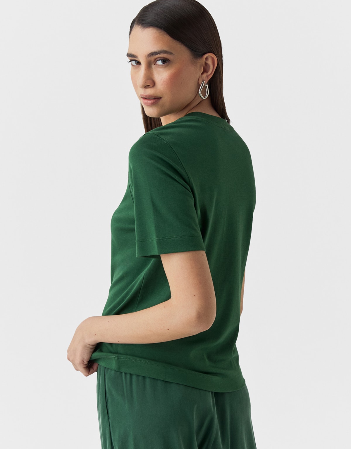 image_b3f60bc5-ec1d-478a-92bb-b7897a5ef4de