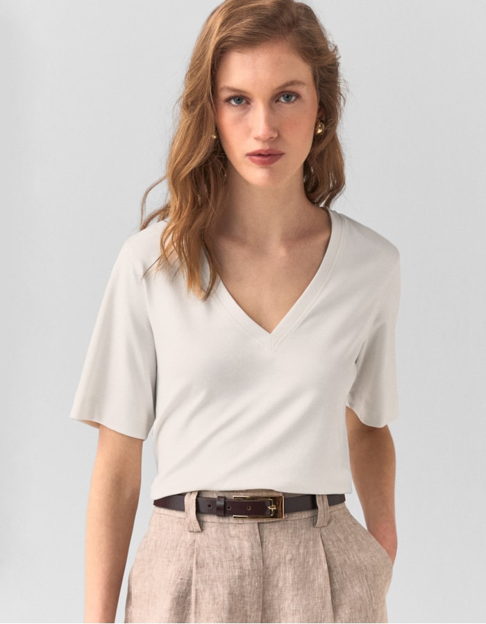 Shoulder — T-Shirt Algodão Pima Decote V