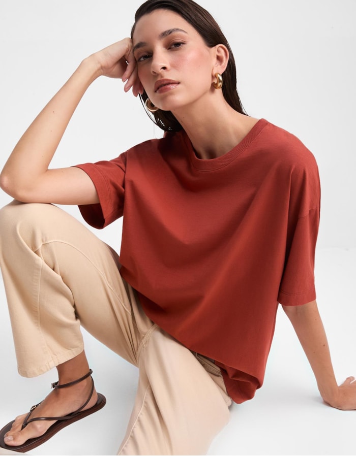 Shoulder — T-Shirt Ampla