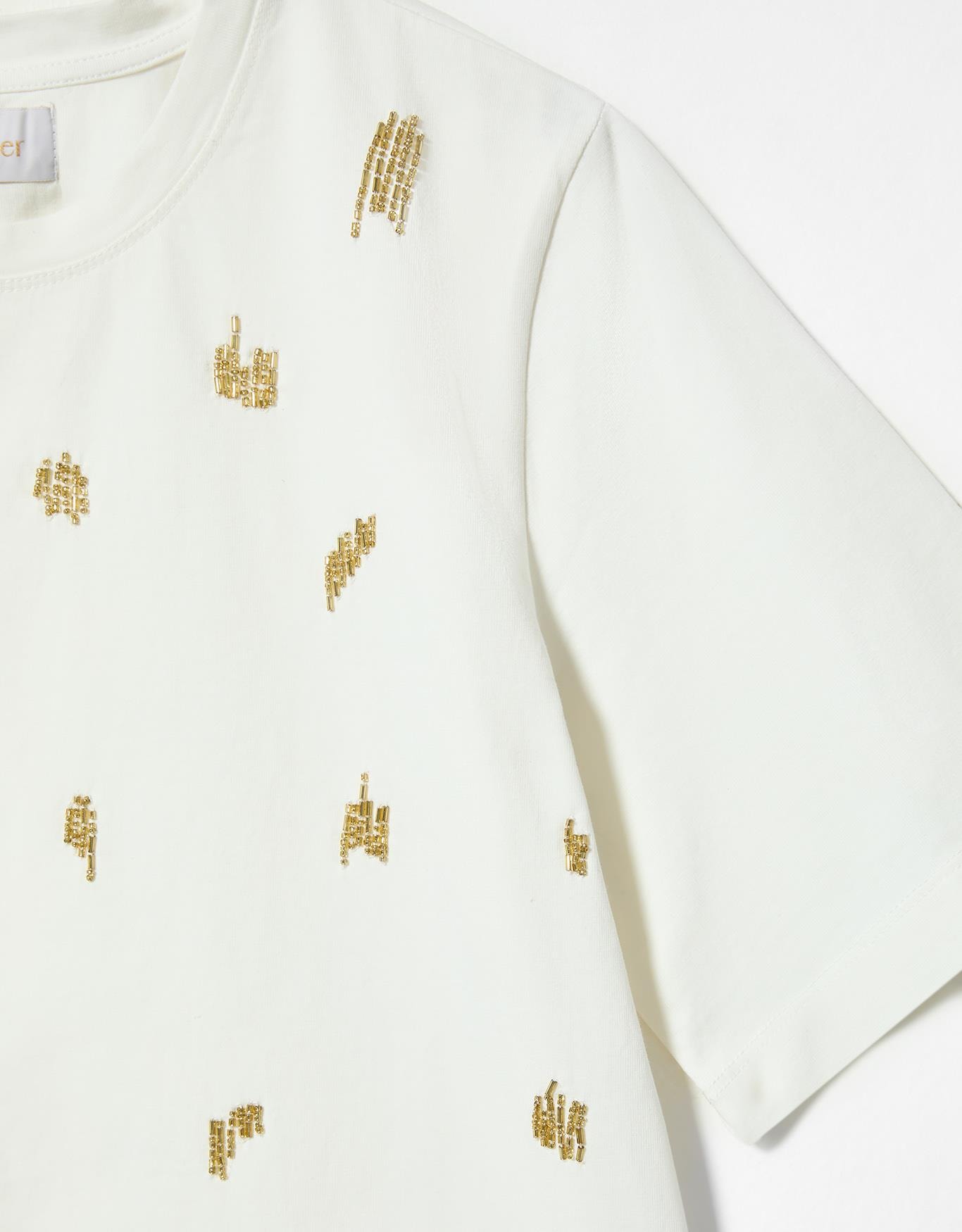 image_fcbdcc62-9ee3-4bfa-a37d-15c46e1c1d64