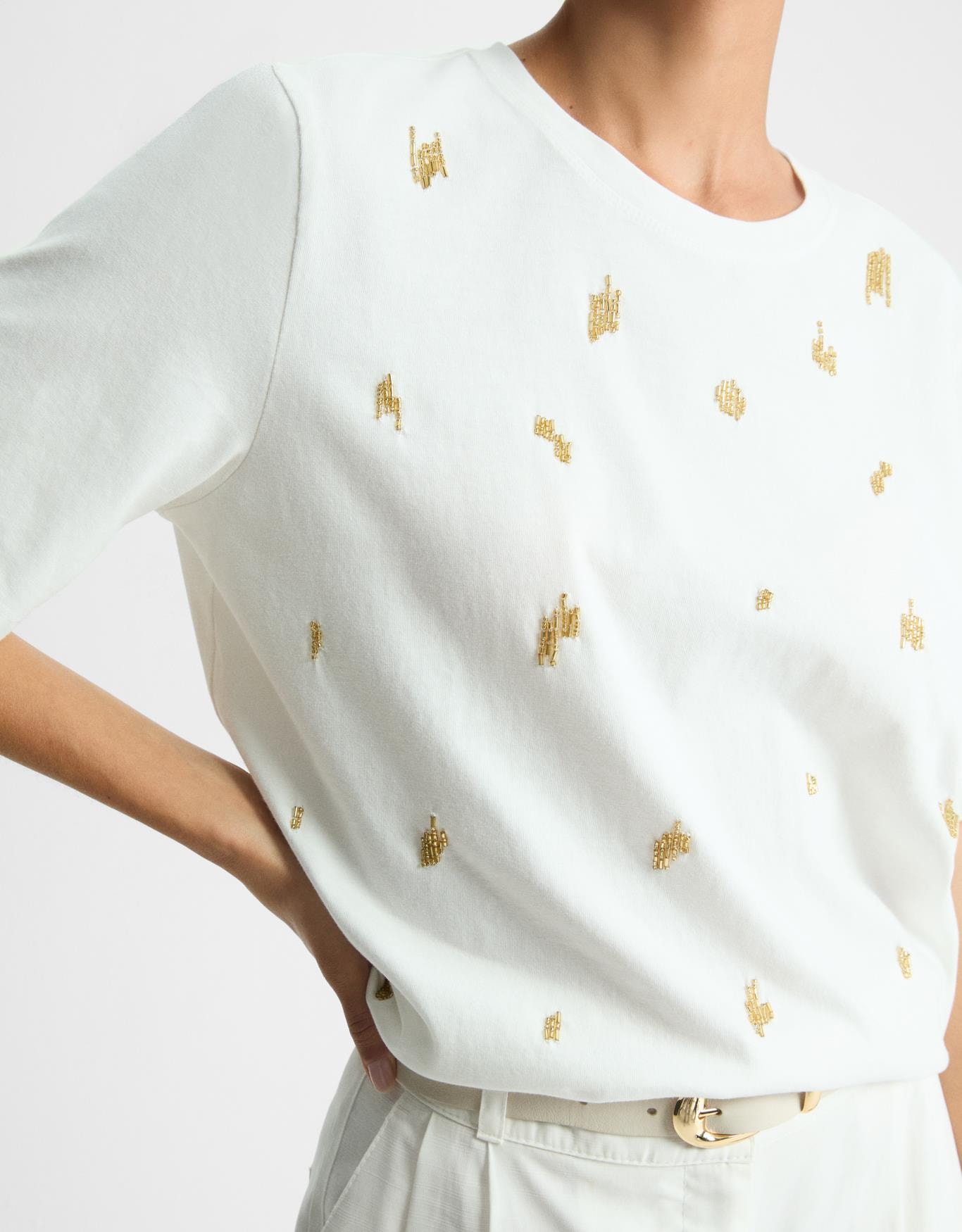 T-Shirt Bordada Brilho