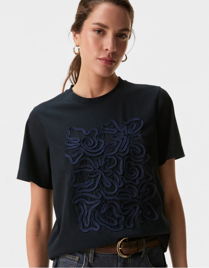 Shoulder — T-Shirt Bordado Cordonê