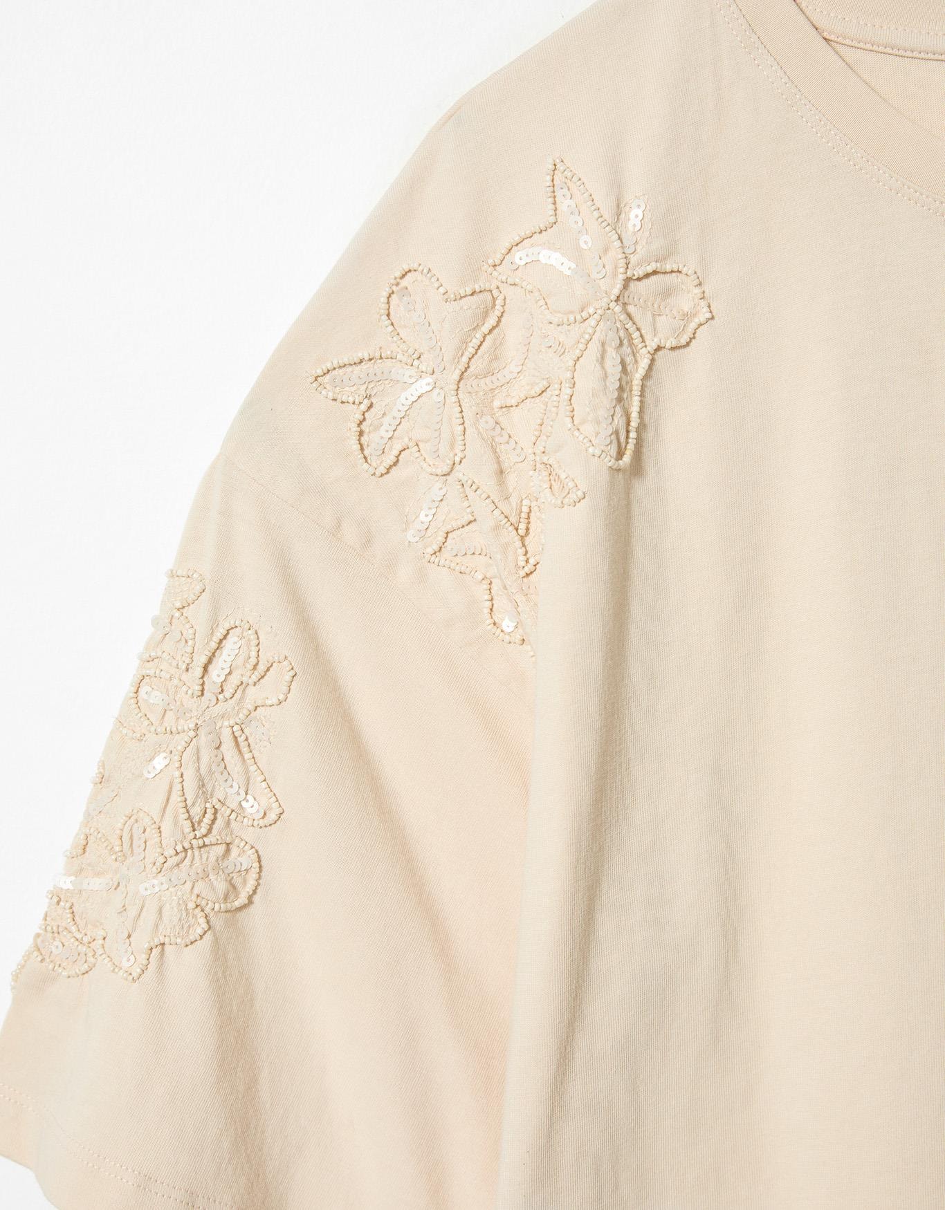 image_b7317378-fb7f-4c92-bd0a-c62fec217aff